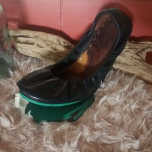 1 Tiek Left Shoe ONLY!